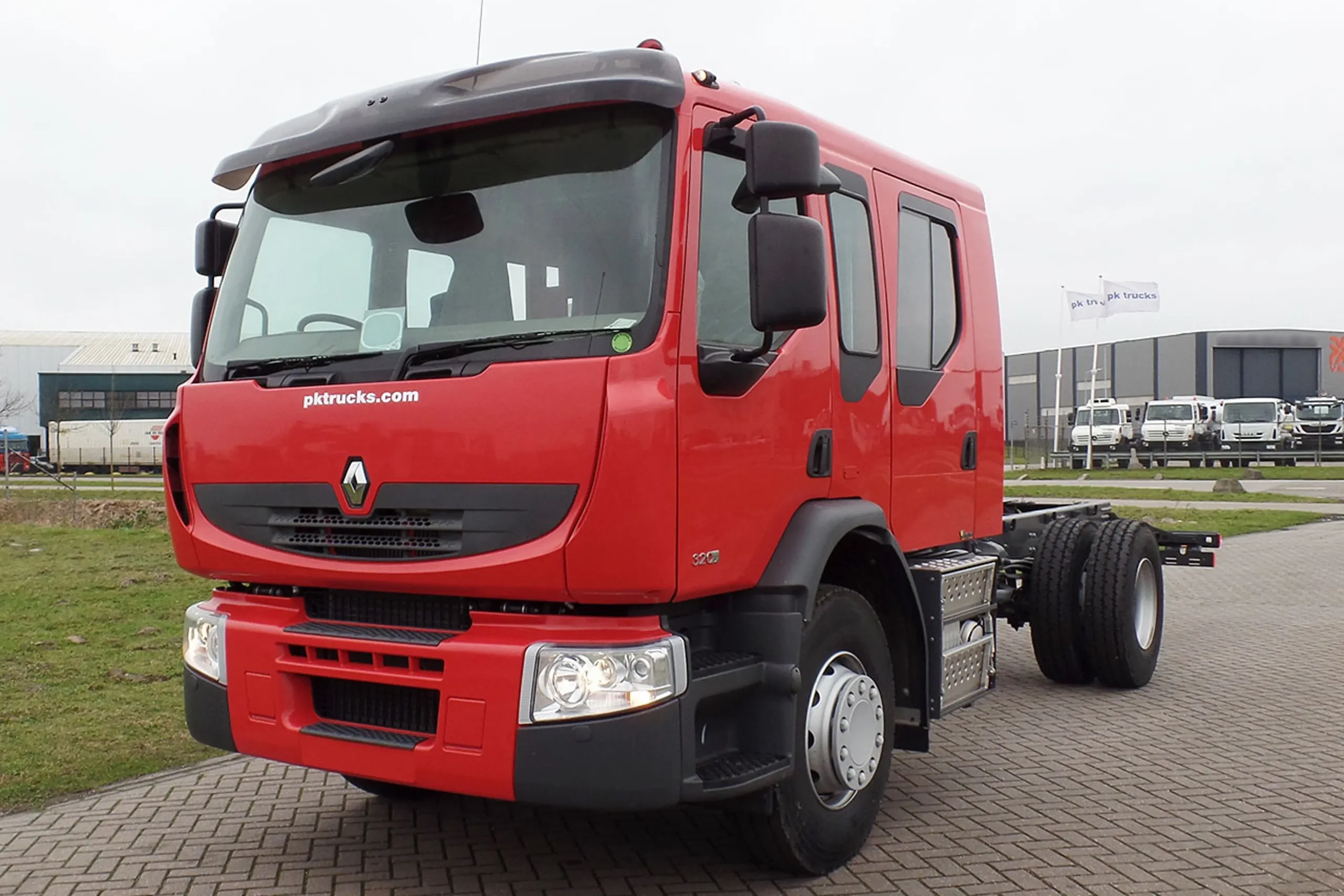 Renault Kerax 320 DXI 4x2 Chasis Cabina