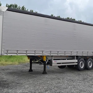 Schmitz Cargobull SCS 24/L semirremolque cortina de 3 ejes