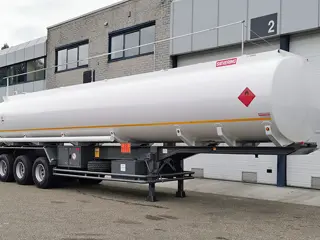 Depósito de combustible Sievering TSA45-5 ADR de 3 ejes